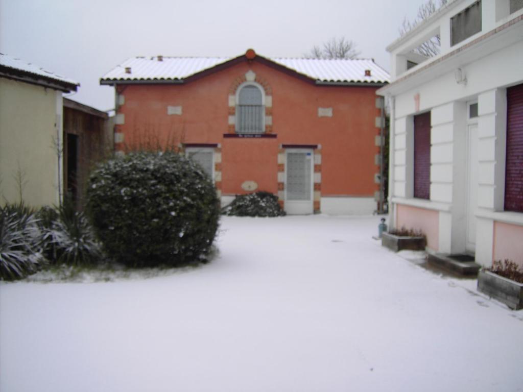 Chambres D'Hotes Au Grillon Dort Moustey Екстер'єр фото